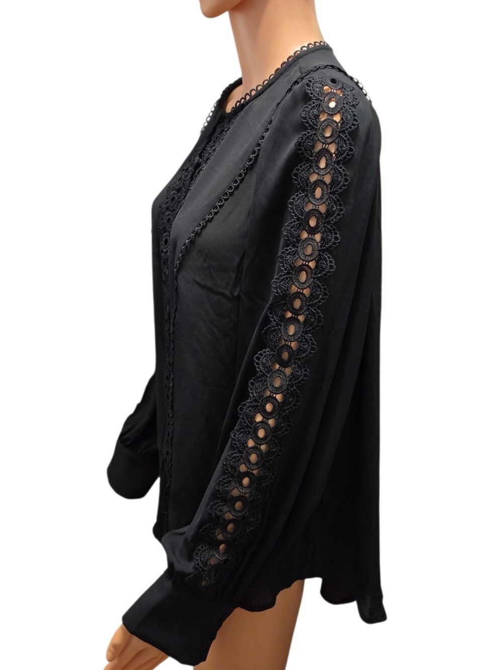 Torrid Georgette Lace Trim Button Up Victorian Long Sleeve Black Blouse Sz 1X - Picture 3 of 9